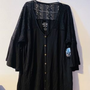 NWT TORRID SIZE 3 BELL SLEEVE AND LACE TOP